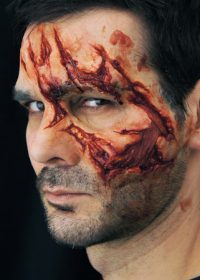 zombie-attack-prosthetics